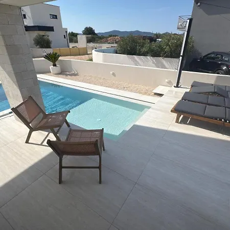Βίλα Bellavista, Rooftop, Jakuzzi, Infinity Pool