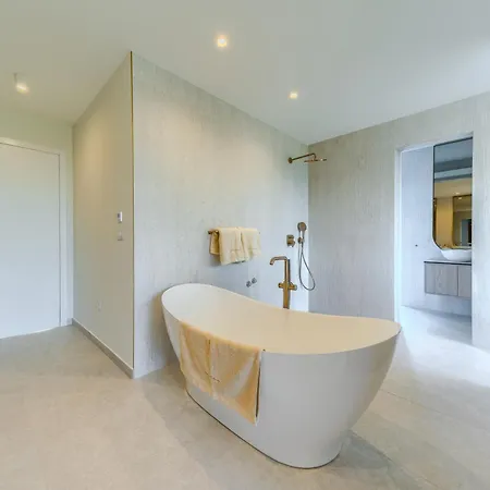 Βίλα Bellavista, Rooftop, Jakuzzi, Infinity Pool