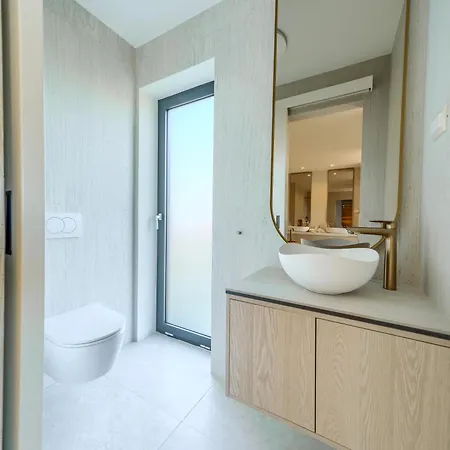 Bellavista, Rooftop, Jakuzzi, Infinity Pool *