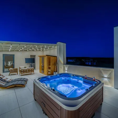 Bellavista, Rooftop, Jakuzzi, Infinity Pool