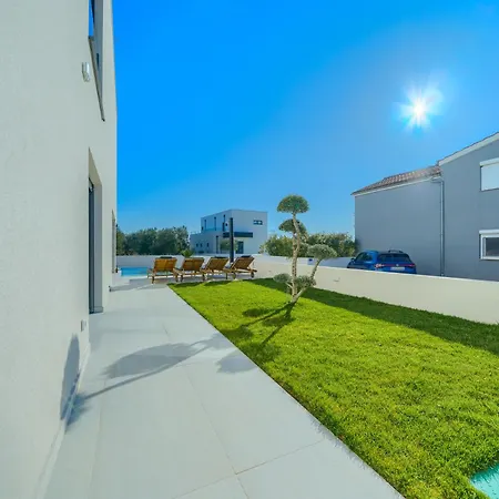 Βίλα Bellavista, Rooftop, Jakuzzi, Infinity Pool