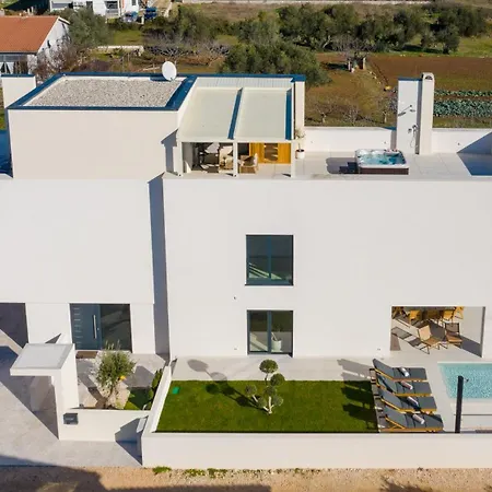 Bellavista, Rooftop, Jakuzzi, Infinity Pool