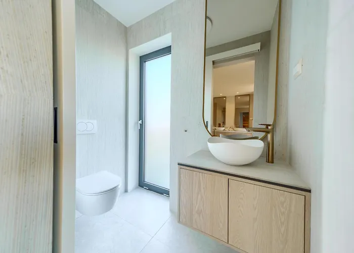 Bellavista, Rooftop, Jakuzzi, Infinity Pool *