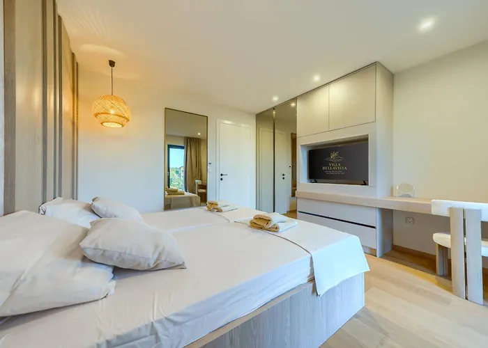 Bellavista, Rooftop, Jakuzzi, Infinity Pool Villa *