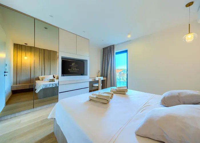 Bellavista, Rooftop, Jakuzzi, Infinity Pool * Sukošan