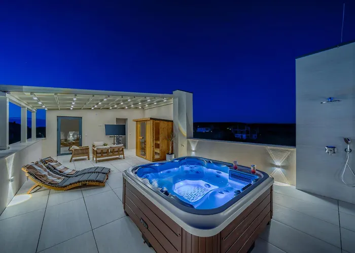 Bellavista, Rooftop, Jakuzzi, Infinity Pool