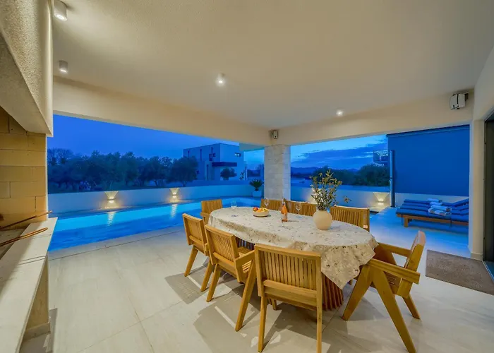 Villa Bellavista, Rooftop, Jakuzzi, Infinity Pool