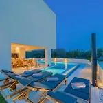Bellavista, Rooftop, Jakuzzi, Infinity Pool וילה *