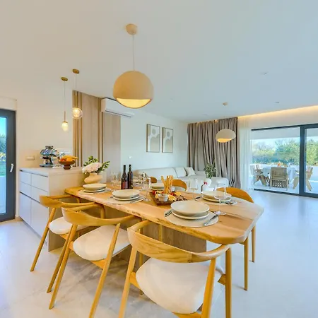 Bellavista, Rooftop, Jakuzzi, Infinity Pool