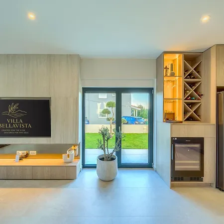 Bellavista, Rooftop, Jakuzzi, Infinity Pool Вилла