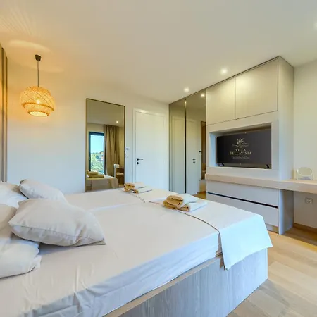 Bellavista, Rooftop, Jakuzzi, Infinity Pool Вилла *