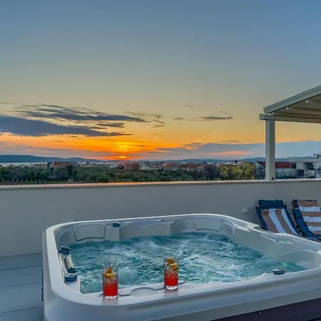 Bellavista, Rooftop, Jakuzzi, Infinity Pool Sukošan
