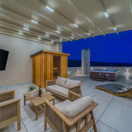 Вилла Bellavista, Rooftop, Jakuzzi, Infinity Pool