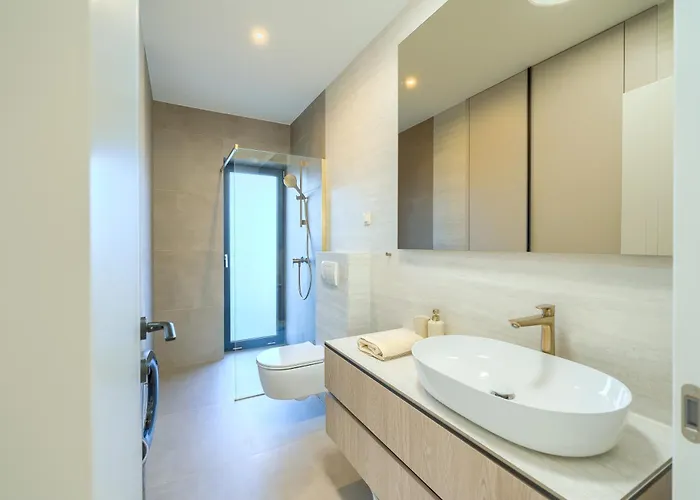 Bellavista, Rooftop, Jakuzzi, Infinity Pool Villa